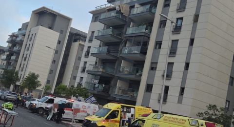 إغلاق محطة قطار بئر السبع بعد تعرضها لأضرار جراء صاروخ إيراني