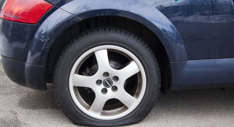 أسباب تؤدى لانفجار إطار السيارة