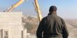 القدس: هدم منزلً في العيسوية بحجة البناء دون ترخيص