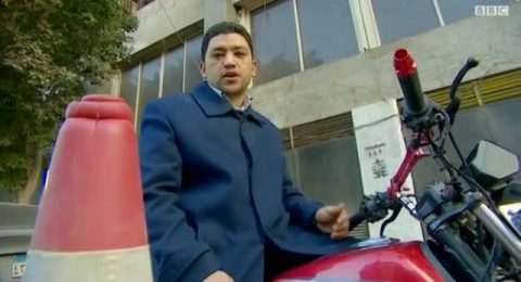 آراء مصريين حول تفجير حافلة سياحية أمام منفذ طابا البري في سيناء آراء مصريين حول تفجير حافلة سياحية أمام منفذ طابا البري في سيناء