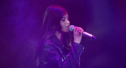 حلا حاج يحيى - المغنية الشابة من الطيبة