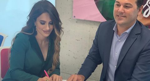 خبيرة التجميل هبة شحادة توقع عقدًا جديدًا مع فلورمار في تركيا