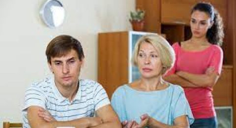 عائلتك ترفض شريكك؟.. 6 نصائح للتعامل مع الأمر