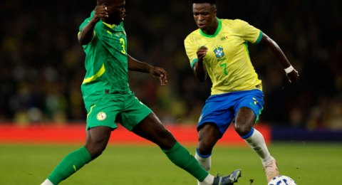 البرازيل تهزم السنغال في مباراة مثيرة على ملعب 