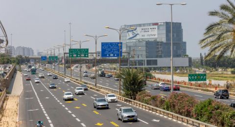 الإسبوع المقبل: إغلاق طريق الساحل لساعات بسبب هدم جسر للمشاة قرب أوديم