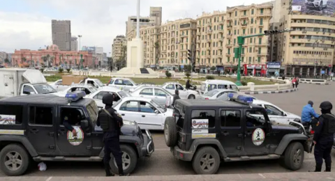 مصر.. القبض على فنان معروف بحوزته مخدرات في ميدان التحرير