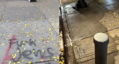 كتابات مناهضة لليهود في بروكلين نيويورك وممداني يدين معاداة السامية