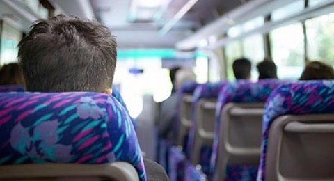 أور يروك: ربع التلاميذ في البلاد يصلون المدارس بالحافلات، وعادة ما تكون سفراتهم غير آمنة