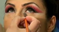 لمحبي المكياج العربي الثقيل لمحبي المكياج العربي الثقيل