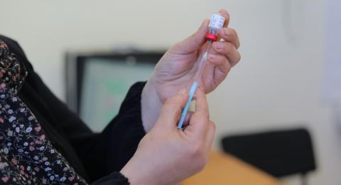 شركتا أدوية تدفعان 44 مليون شيكل بعد منع دخول دواء أرخص لمرضى السرطان