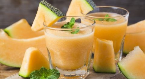 عصير الشمام والأناناس