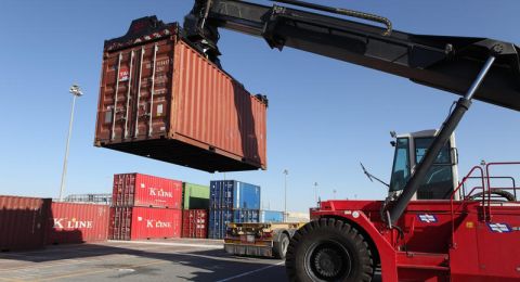 قرار بريطانيا تعليق مفاوضات التجارة مع إسرائيل يثير قلقًا اقتصاديًا وسياسيًا: 