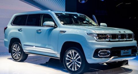 روسيا بدأت بتجميع نماذج جديدة من سيارات 