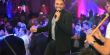 رامي صبري يلبي رغبات الجمهور ويغني للعندليب