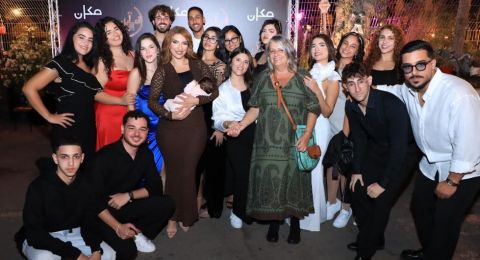 بأمسية فنية لافتة وبحضور نخبة من النجوم، مكان تحتفل بإطلاق برنامج المواهب 