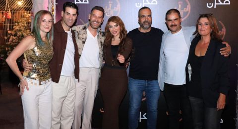 بأمسية فنية لافتة وبحضور نخبة من النجوم، مكان تحتفل بإطلاق برنامج المواهب 