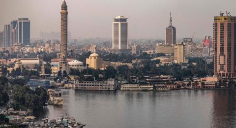 مصر تستعد لتوقيع قرض جديد مع البنك الأوروبي لإعادة الإعمار والتنمية