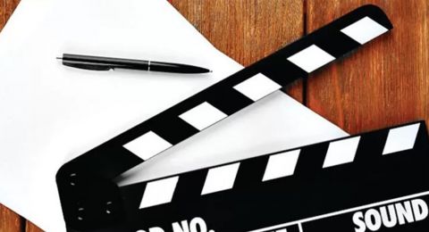 من دون مكياج.. ممثلة شهيرة تفاجئ جمهورها بأحدث إطلالة لها