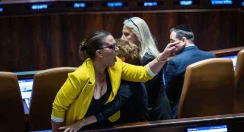 المستشارة القانونية للحكومة تعارض قانون 