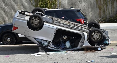 نحف: اصابة خطيرة لشاب (20 عامًا) جرّاء انقلاب سيارة