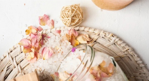 ملح إبسوم.. السر القديم للعناية بالجسم والجمال