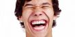 باحثون: المرح والضحك أفضل علاج للغضب والاكتئاب