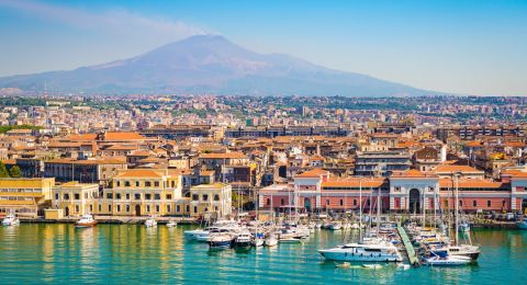 8 جزر رائعة تأخذك برحلة إلى قلب البحر الأبيض المتوسط