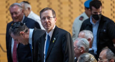 هرتسوغ يلتقي الشيخ موفق طريف ويعرب عن تضامنه مع أبناء الطائفة الدرزية في السويداء