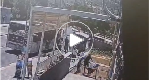 شاهد: توثيق لحادثة الاعتداء على سائق حافلة في طبريا