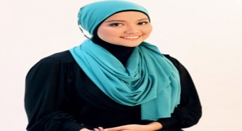 كيف ترتدين الحجاب المرين الكريب؟ كيف ترتدين الحجاب المرين الكريب؟