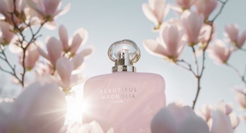 علامة التجميل والعناية الفاخرة إستي لاودر تطلق عطراً جديداً