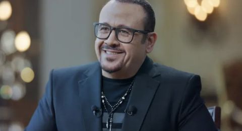 هشام عباس يوجه رسالة مؤثرة إلى شيرين عبدالوهاب