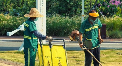 قطاع التنظيف في إسرائيل يتبنى تقنيات مبتكرة لتحسين ظروف العمل