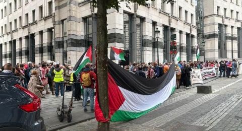 وقفة في بروكسل تطالب بفرض عقوبات على إسرائيل