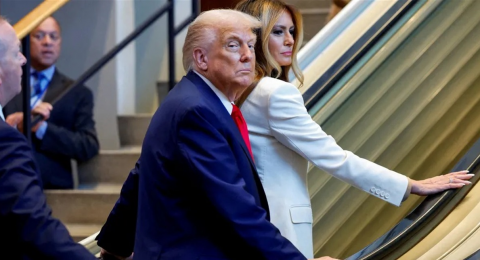 بعد توقف سلم كهربائي بترامب.. واشنطن تطالب بفصل موظف أممي