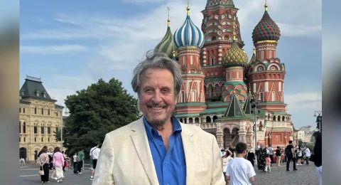 اتهام والد إيلون ماسك بالاعتداء الجنسي على خمسة من أطفاله على الأقل