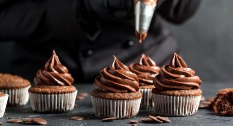 الكب كيك المحشي بالنوتيلا