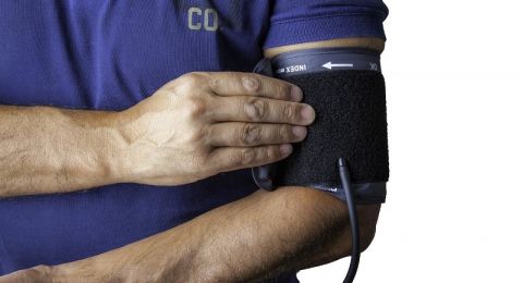 الطريقة الصحيحة لقياس مستوى ضغط الدم