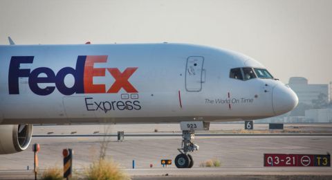 بعد توقف بسبب الحرب: شركة FedEx تستأنف نشاطها الكامل