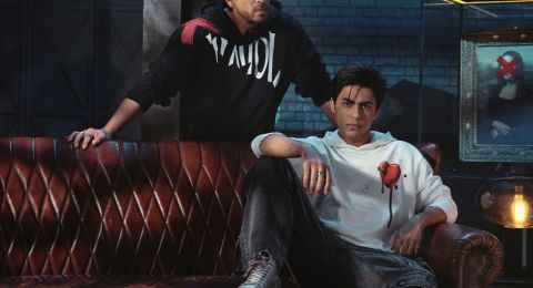 تفتيش منزل شاروخان يثير جدلًا واسعًا في الهند