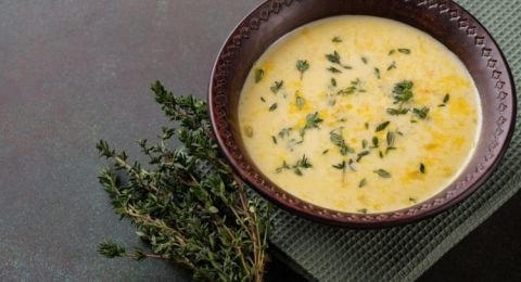 شوربة الزعتر بالحليب والزبدة