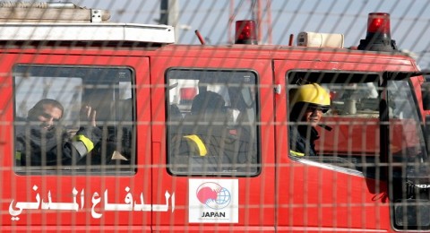 الدفاع المدني الفلسطيني يدرب متطوعين الدفاع المدني الفلسطيني يدرب متطوعين