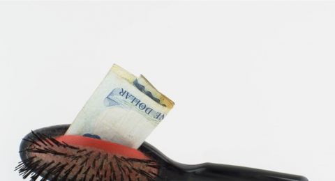 حيل ذكية لإخفاء الأموال والمقتنيات الثمينة أثناء السفر