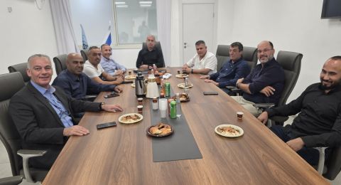 منتدى السلطات البدوية: يطالب بوقف سياسة الهدم ويتبنى تنظيم مظاهرة قطرية ضد الهدم