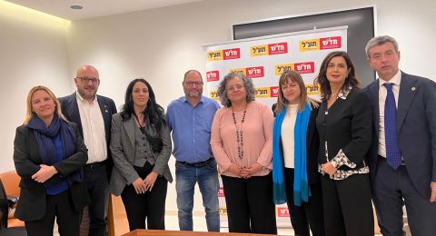 وفد برلماني إيطالي يطّلع في الكنيست على تصاعد القمع السياسي وتدهور أوضاع الفلسطينيين