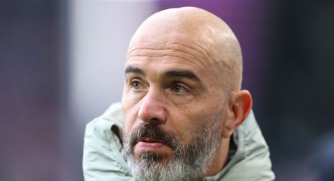 مدرب تشيلسي يمتدح مواهب برشلونة ويحذّر من قوتهم الهجومية قبل قمة الأبطال