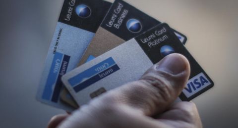 شركات بطاقات الائتمان تتحول إلى استثمار جذاب في السوق المالي الإسرائيلي
