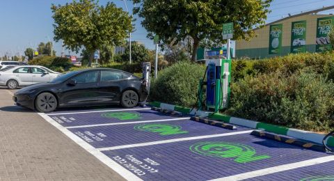 مدير عام وزارة الطاقة يحذر: تراجع شراء السيارات الكهربائية سيزيد تلوّث الهواء في إسرائيل