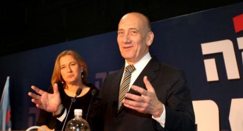 أولمرت يهاجم بن غفير ويصف أعمال "شباب التلال" في الضفة بالمخزية