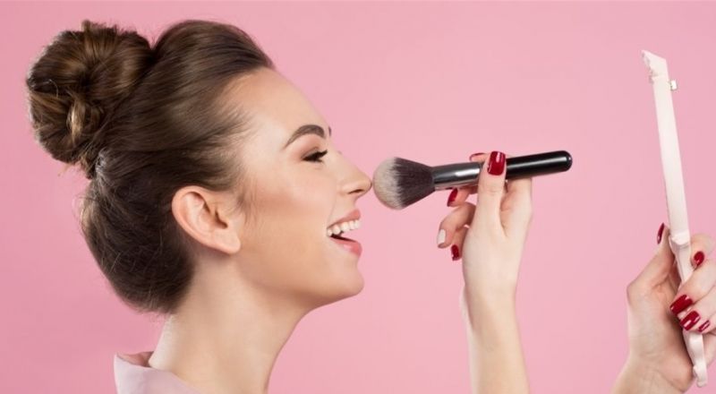 خدع بالمكياج.. لحاجبين مثاليين